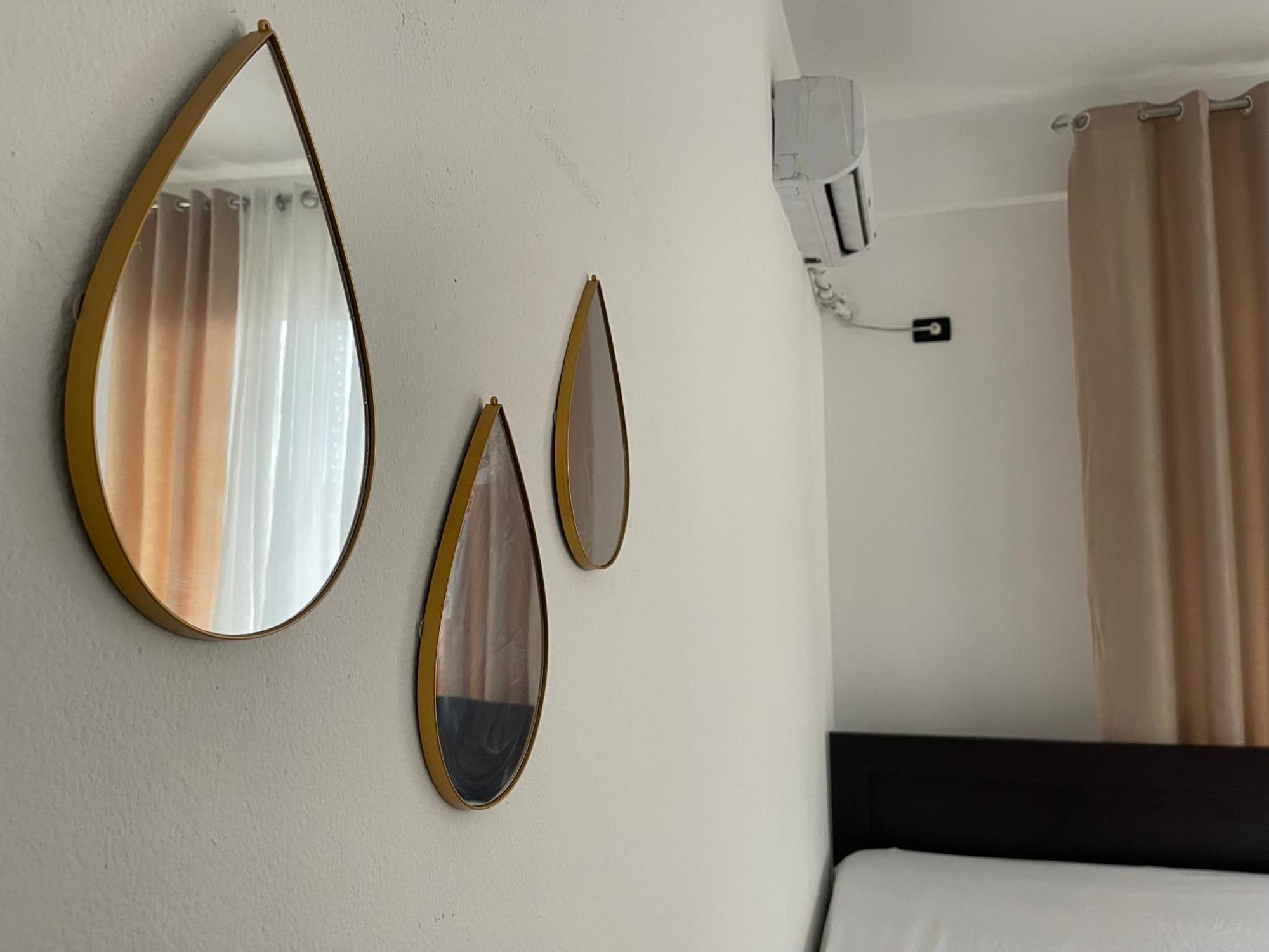 Marra'S Rooms Durrës Extérieur photo